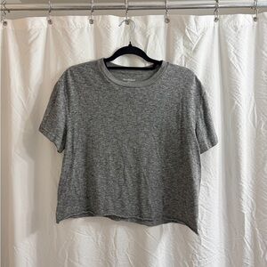 Goodfellow & Co Cropped T-shirt. Size M.